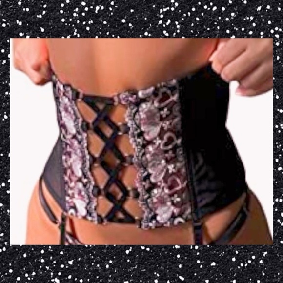 Pink Hearts On Black Lingerie Corset Set with Lace Embellishments - Picture 3 of 6